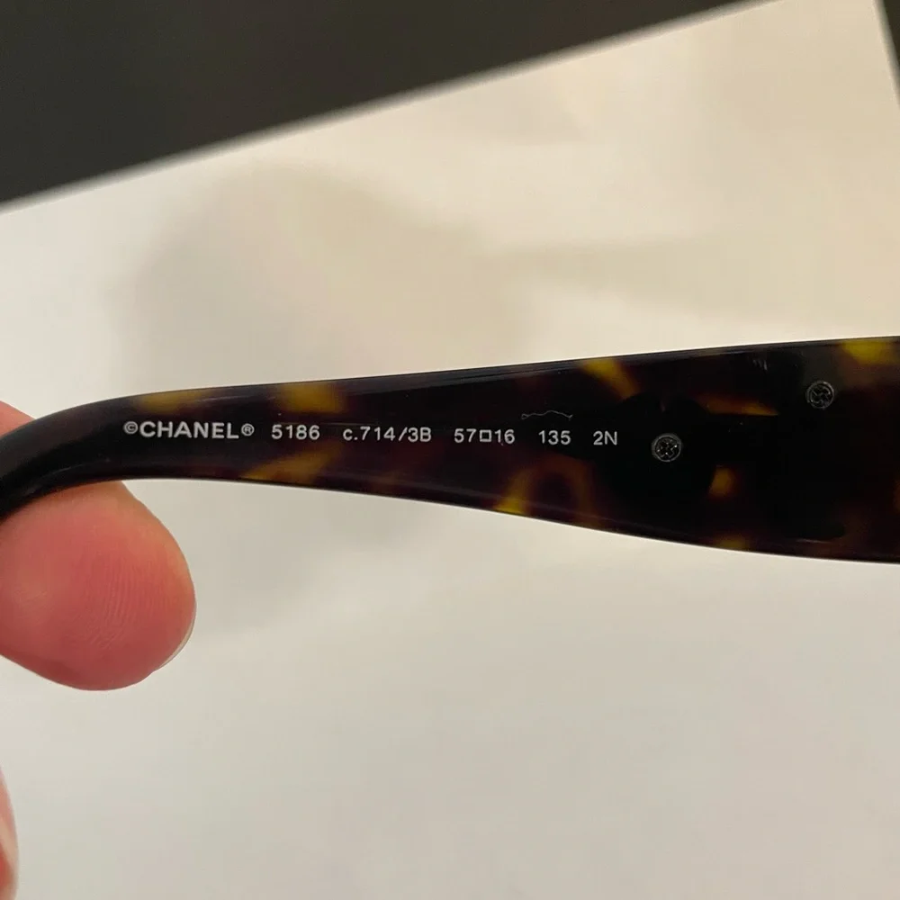 Chanel Tortoise Shell Sunglasses - Picture 4 of 4